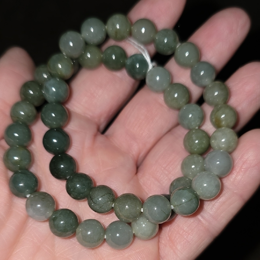 8mm Gradient Myanmar Jade Bracelet. - Picture 3 of 13